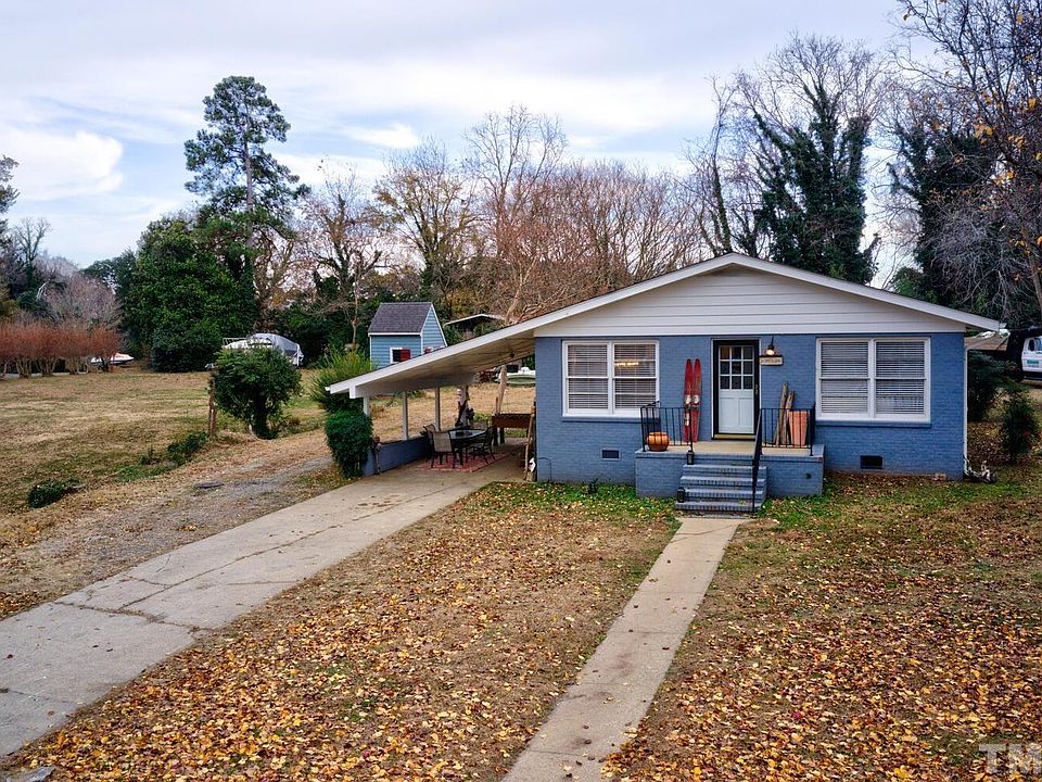 303 Commerce St, Clarksville, VA 23927 Zillow
