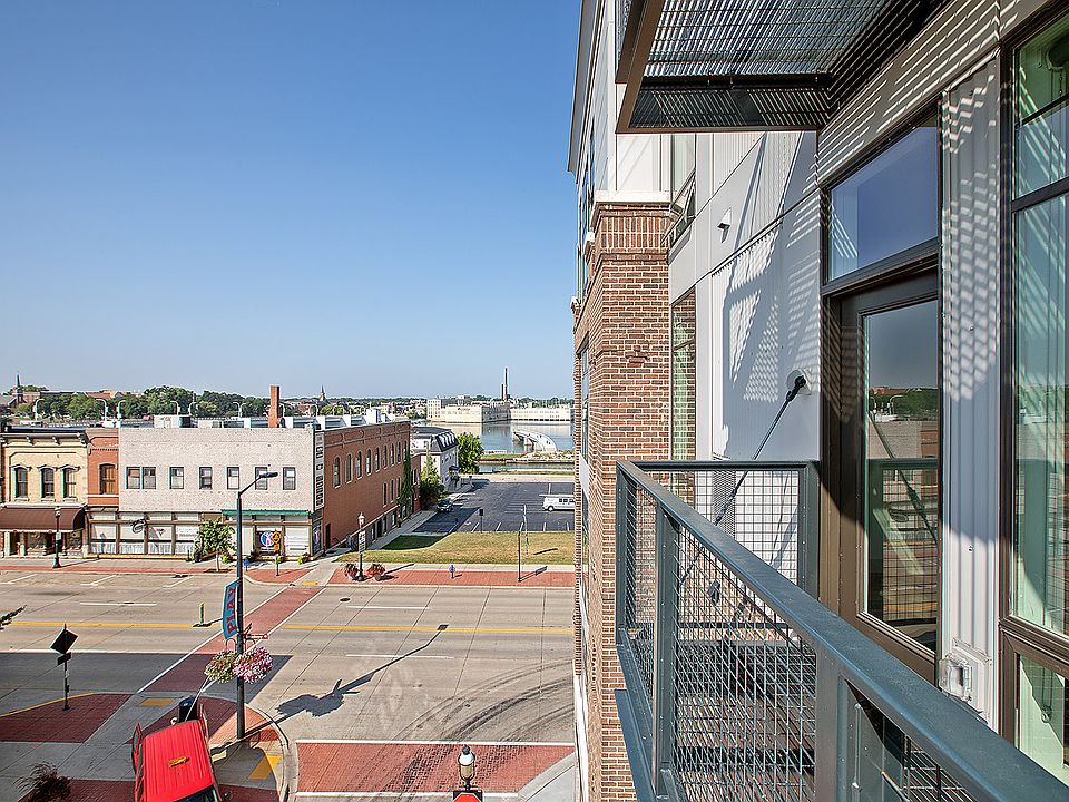 1st image of 102 N Broadway APT 404