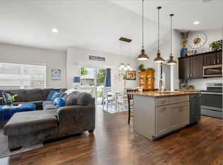 945 2nd St, Jesup, IA 50648