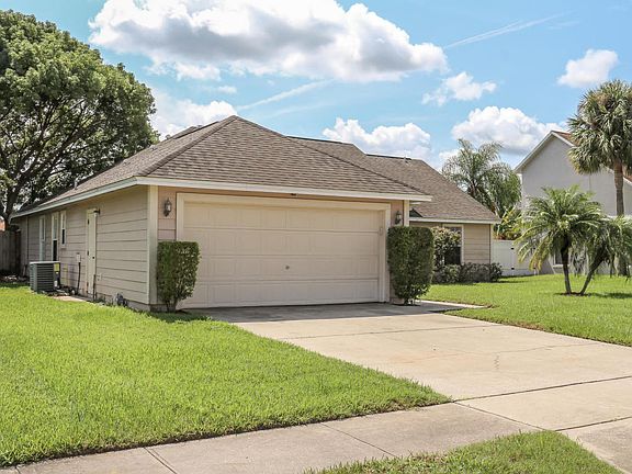 3rd image of 1337 Heritage Acres Blvd