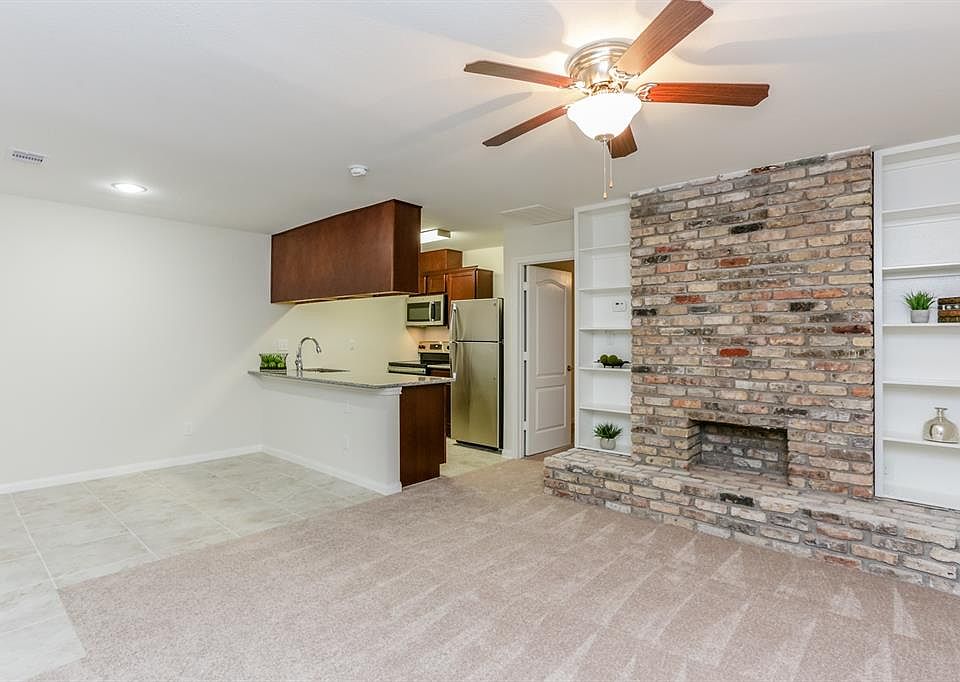 1st image of 5333 Richmond Ave #32