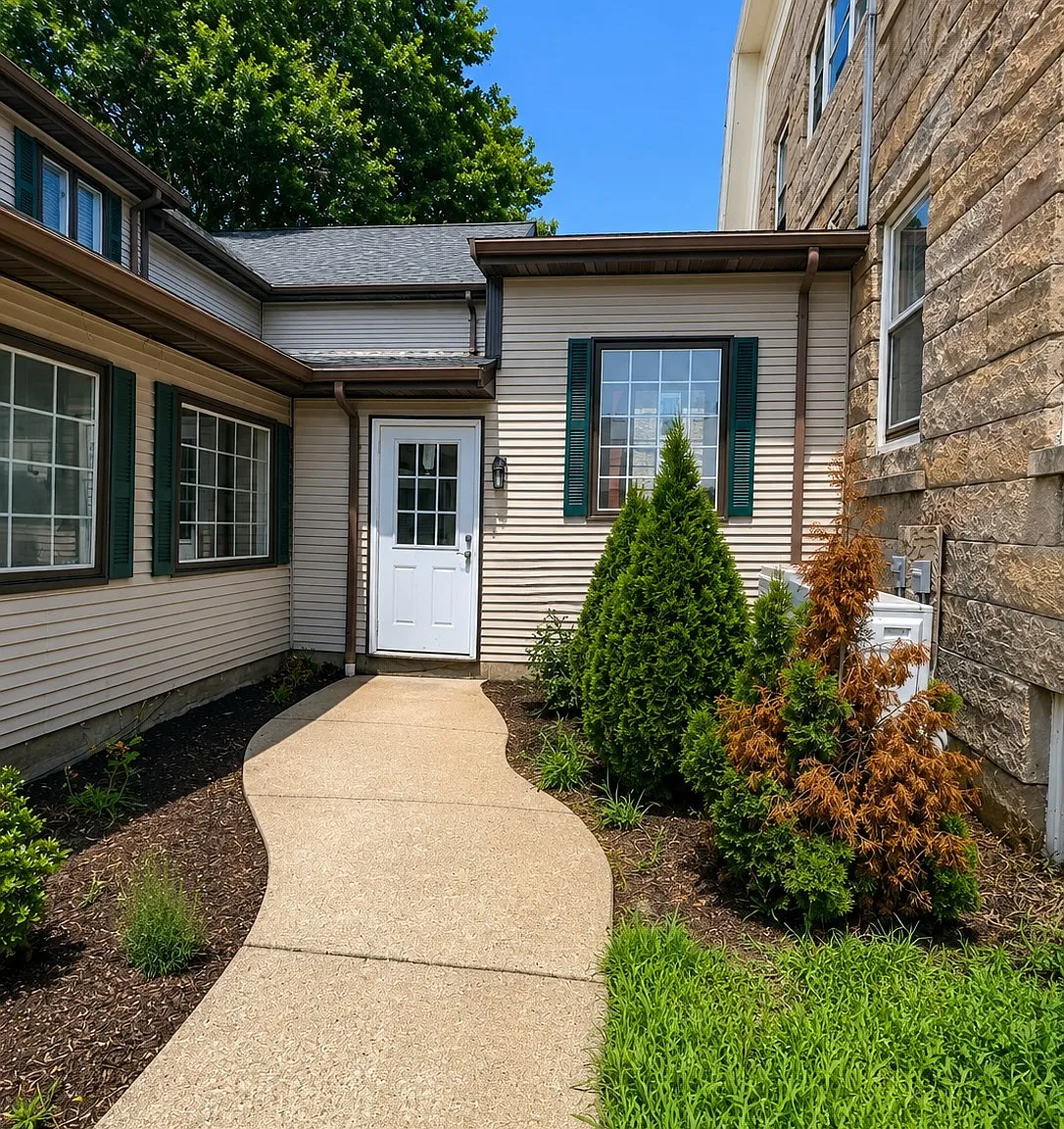 2 bed, 1.0 bath, 996 sqft, $1,900 — Photo 4