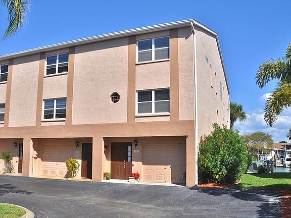 2nd image of 1101 Pinellas Bayway S APT 108