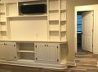 724 N Monroe St APT 6, Arlington, VA 22201
