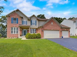 1328 Turnberry Ln, Mundelein, IL 60060