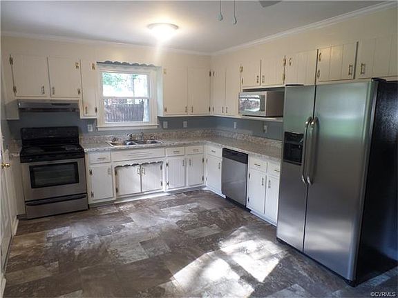 4th image of 3908 E Autumn Dr