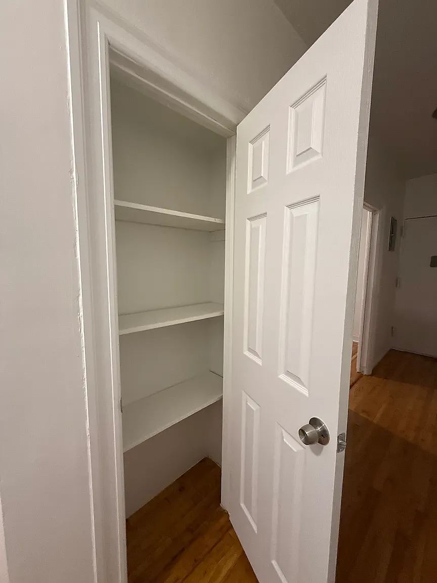 3165 Decatur Avenue — Photo 3