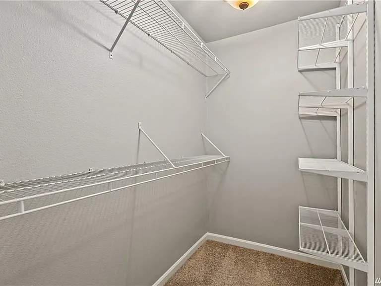 2025 SE 8th Dr — Photo 16