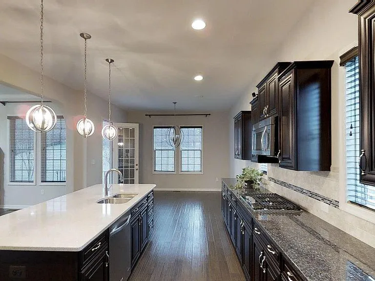 141 Coachman Cir — Photo 8