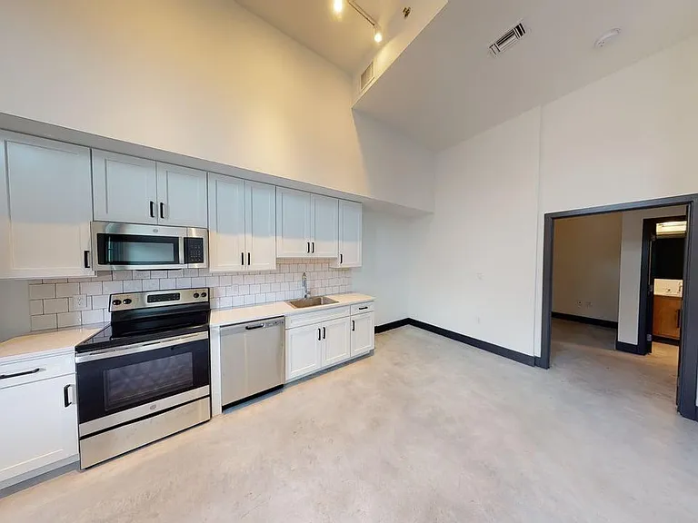 Thirty60 Lofts — Photo 51