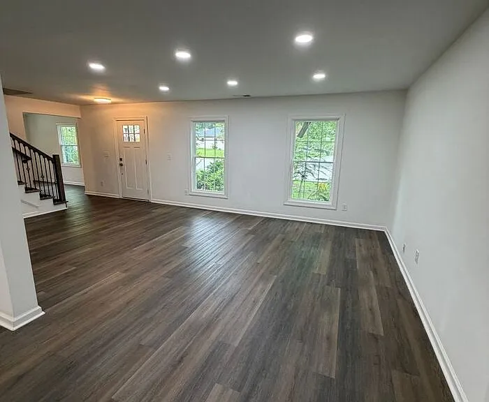 5406 Barrington Dr — Photo 9