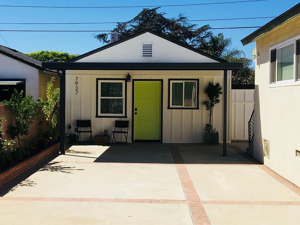 1st image of 7937 Amestoy Ave
