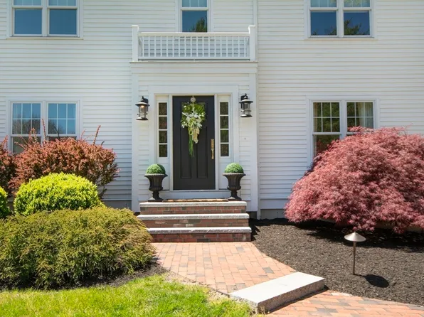 115 Partridge Brook Cir, Marshfield, MA 02050