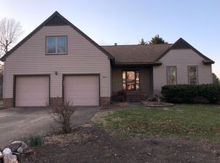 223 Admiral Ct, Hampton, VA 23669
