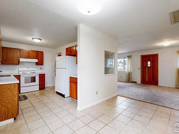 5th image of 412 36th Ave Ct