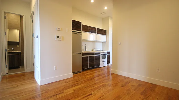 Rented by Nooklyn NYC LLC | media 2