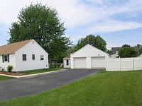1st image of 25590 Maywood St
