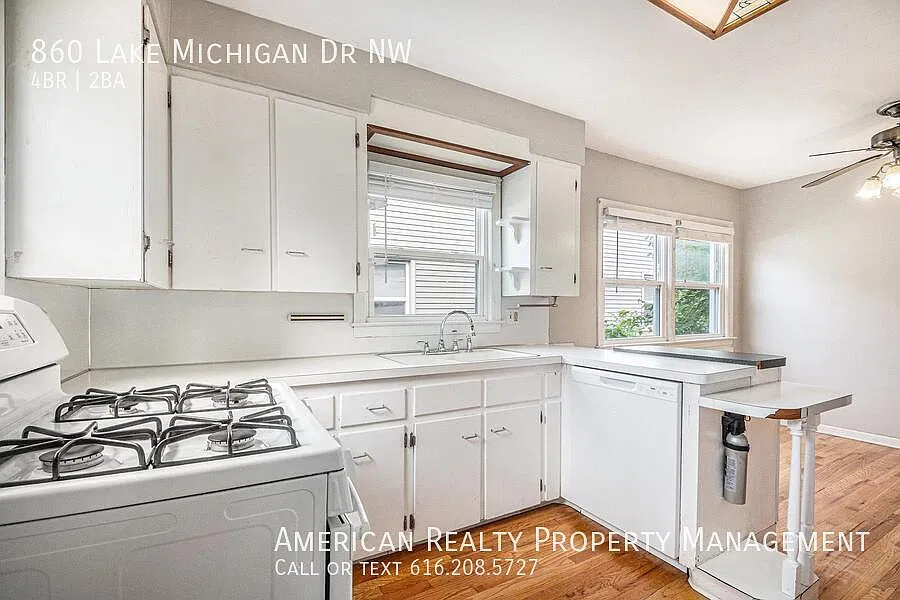 4 bed, 1553 sqft, $2,450 — Photo 4