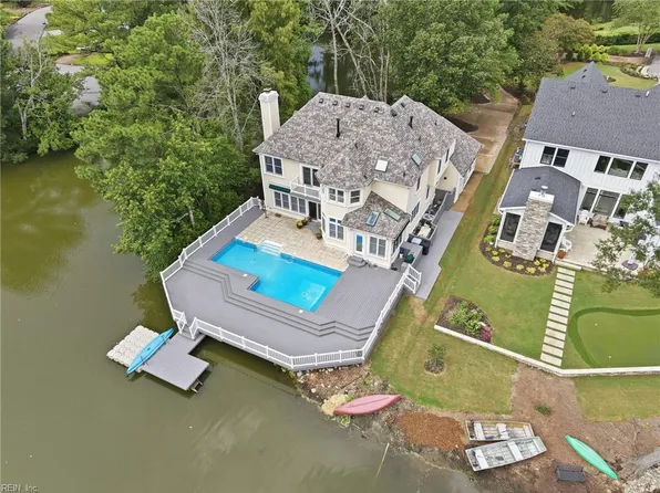 768 Virginia Dare Dr, Virginia Beach, VA 23451