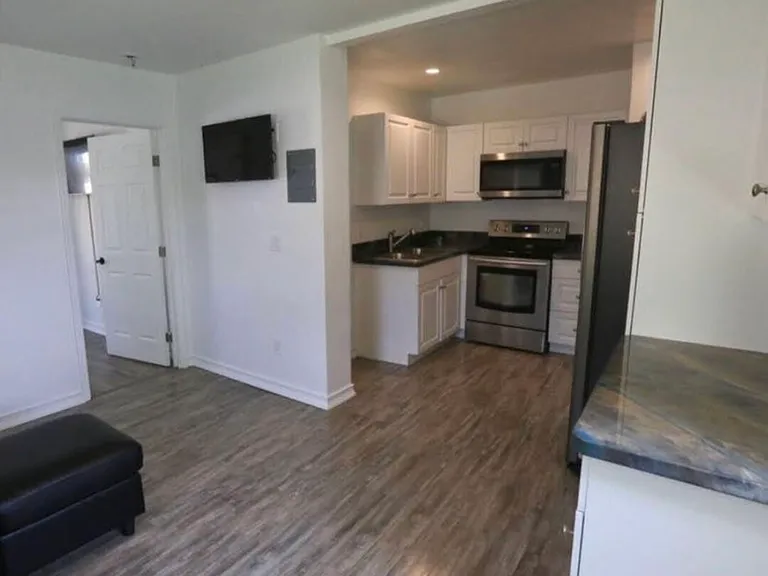 3612 Northside Dr #B — Photo 8