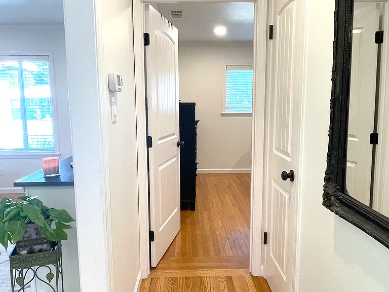3902 Madeira Way — Photo 11