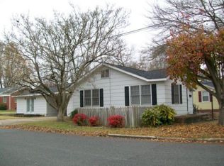 512 S Elm St, Cherryville, NC 28021