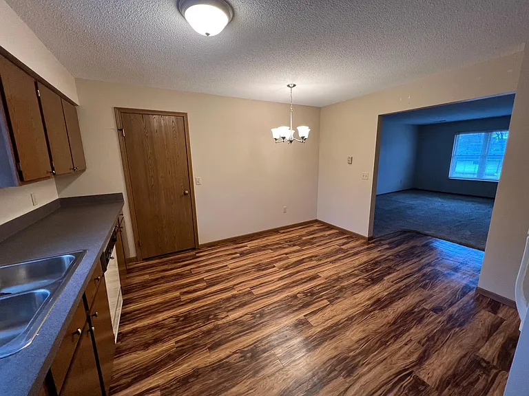 3520 Weiss St #3 — Photo 4