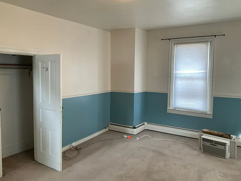 112 W Main St — Photo 20