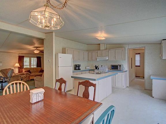 4th image of 6606 Angel Dr
