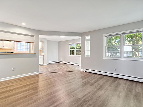 5th image of 9264 Marlowe Ave