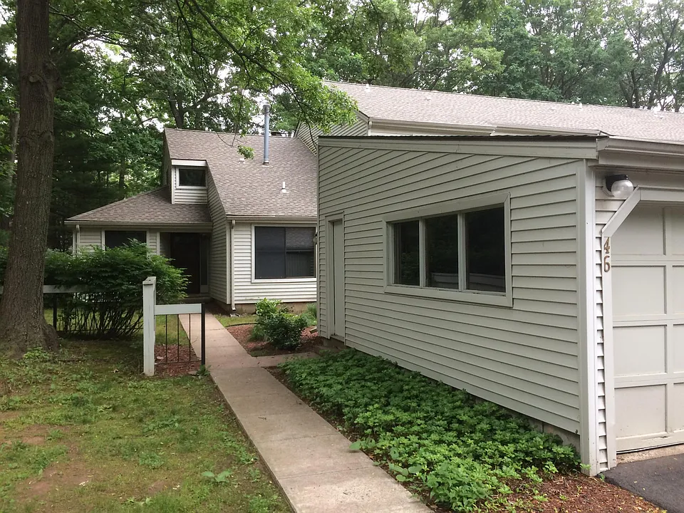 46 Farmington Chase Cres #46