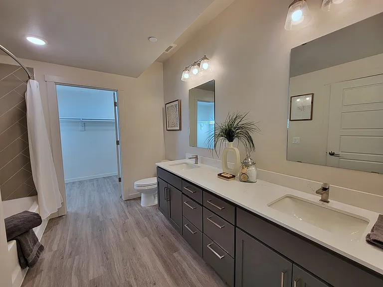 2BD CORNER