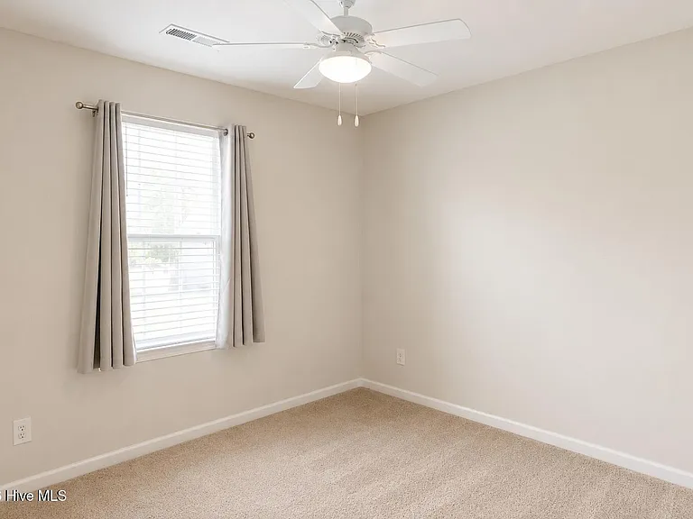 900 Haystack Ln — Photo 12