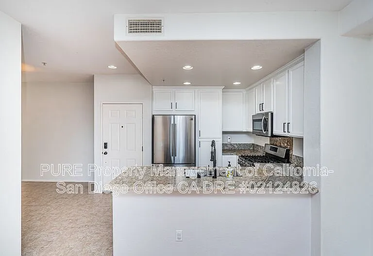 1760 E Palomar St E #304 — Photo 6