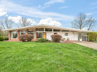 8330 Raintree Dr S, Columbus, IN 47201