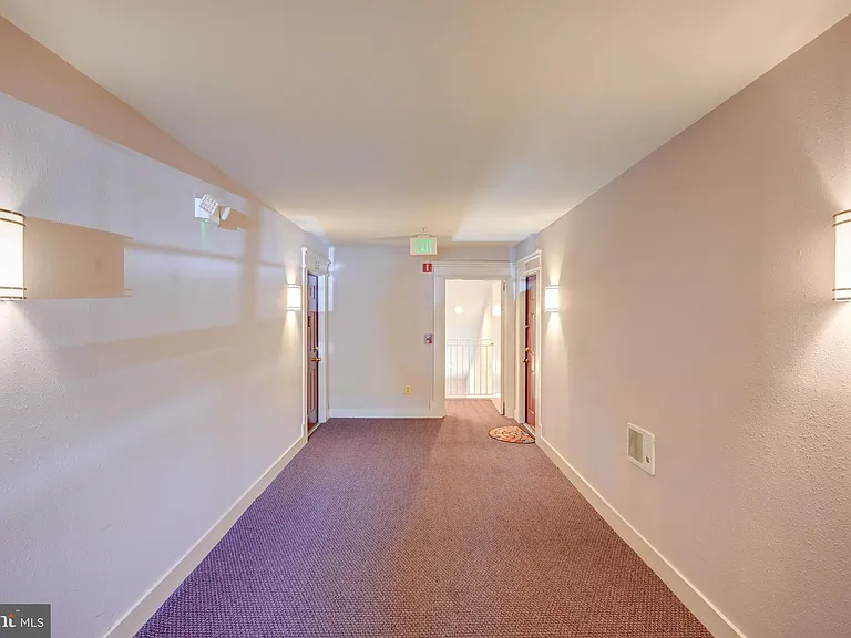 8905 Stone Creek Pl #102 — Photo 29