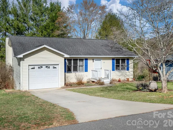 28 Westview Ln, Weaverville, NC 28787