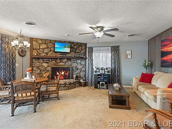 3rd image of 75 Overland Dr