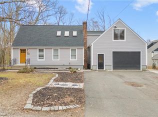 948 Killingworth Rd, Higganum, CT 06441