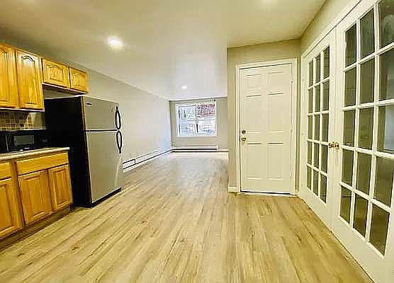 4th image of 71 Clermont Ave