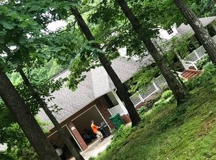 1412 Forbush Oaks Ct, East Bend, NC 27018