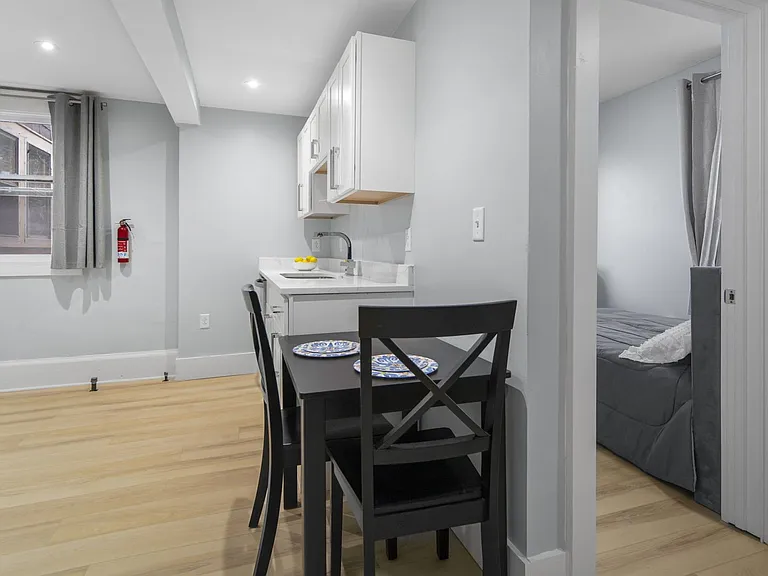 104 Harvard Pl — Photo 103