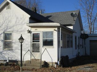 540 Madison St, Louisville, IL 62858