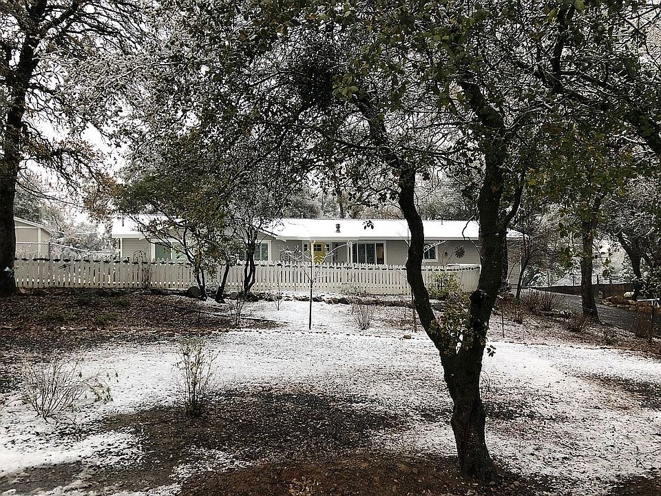 2nd image of 7087 Shady Ln