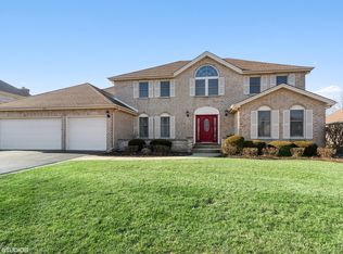 210 Shannon Dr, Prospect Heights, IL
