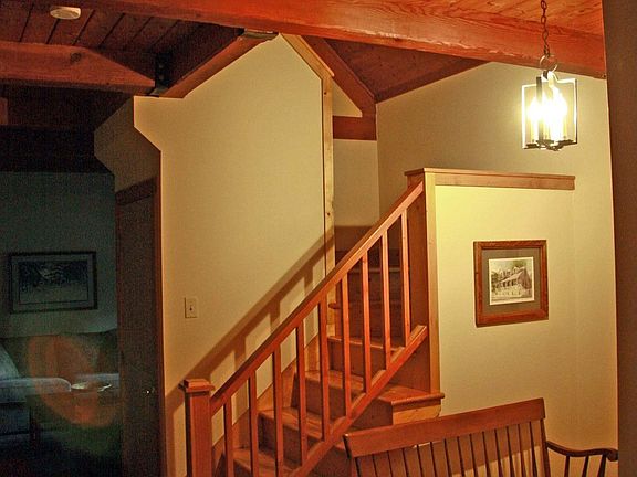 Entry Foyer & Stair