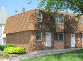 613 Broadway, Highland, IL 62249