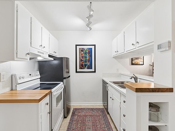 5th image of 807 W Trinity Ave APT 224