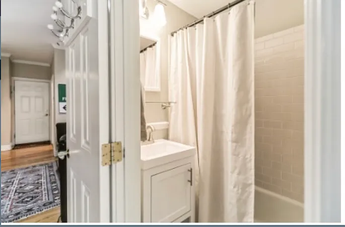2 bed, 510 sqft, $3,900 — Photo 4