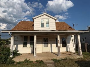 128 N Walnut St, Maroa, IL 61756